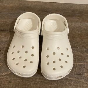 CROCS White Classic Clogs